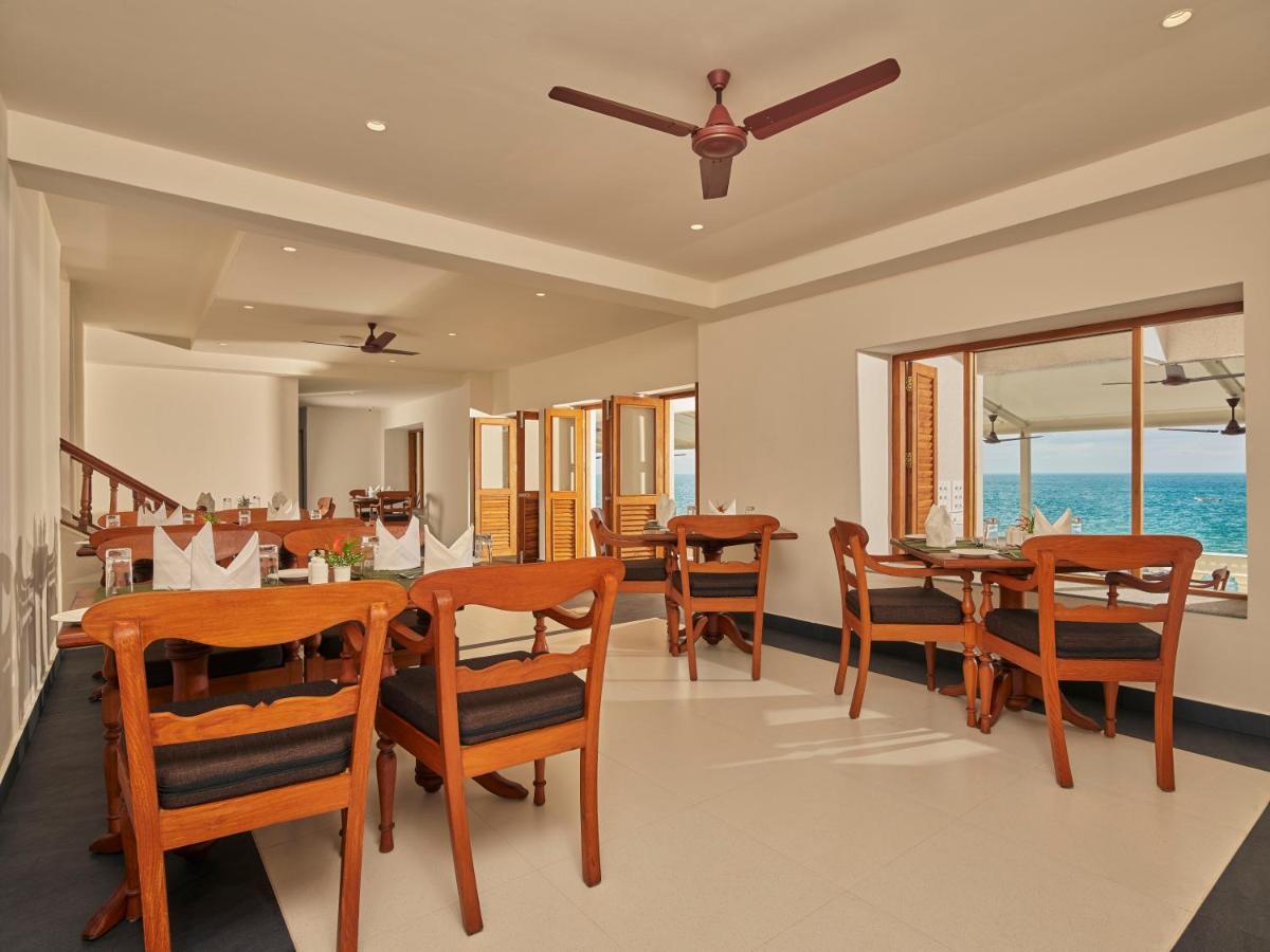 Rockholm At The Light House Beach Kovalam Luaran gambar