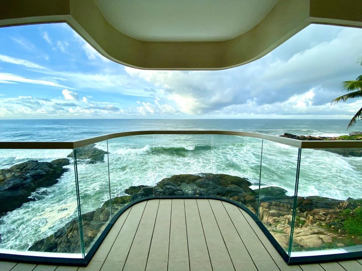 Rockholm At The Light House Beach Kovalam Luaran gambar